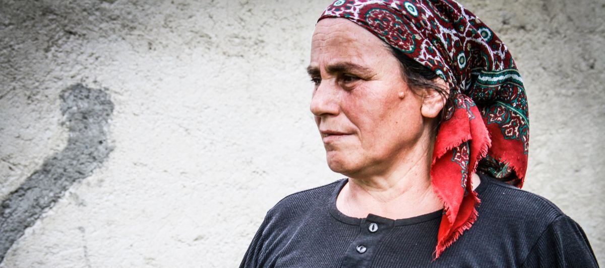 Eine Frau aus Bosnien, die von Help unterstützt wurde.