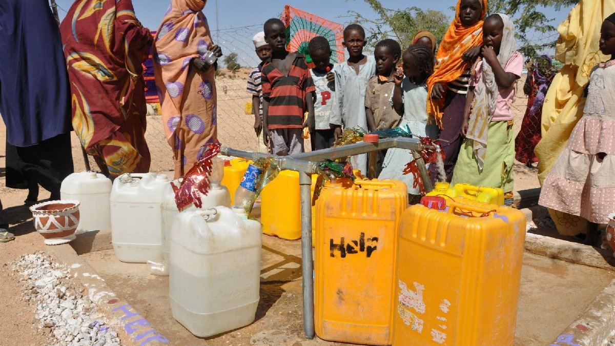 Wasser für Flüchtlinge im Tschad