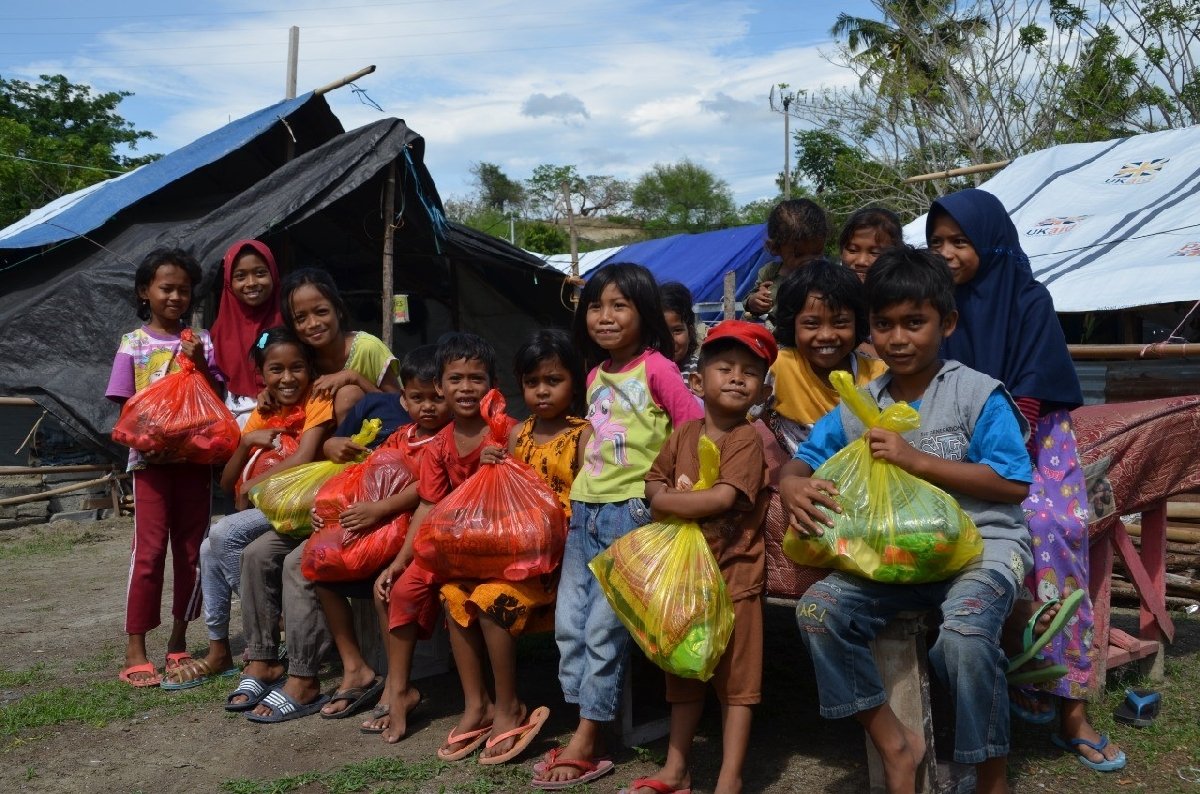Indonesien Erdbeben Tsunami Kinder