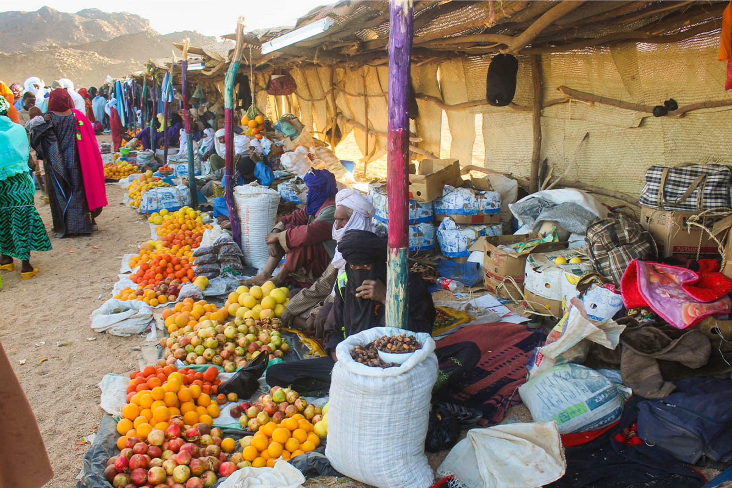 Marktstände auf dem Aïr-Festival 