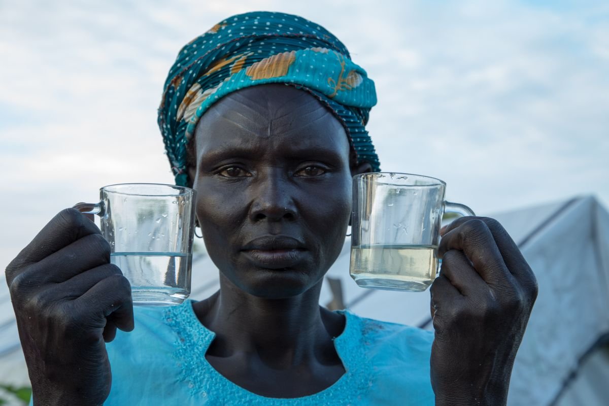 [Translate to English:] Spenden Wasser: Sauberes Trinkwasser für den Südsudan