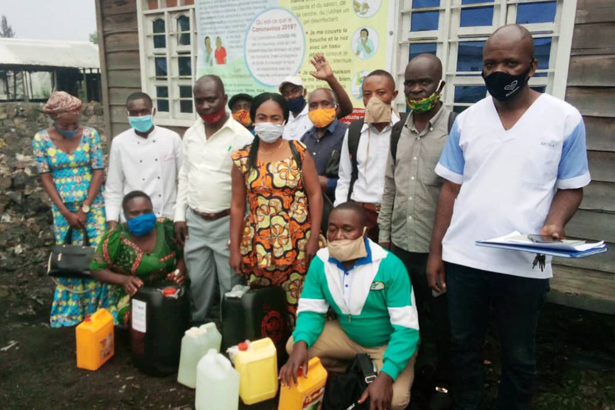 Im Kongo fördert Help die Produktion von Chlor für den Einsatz im Gesundheitsbereich