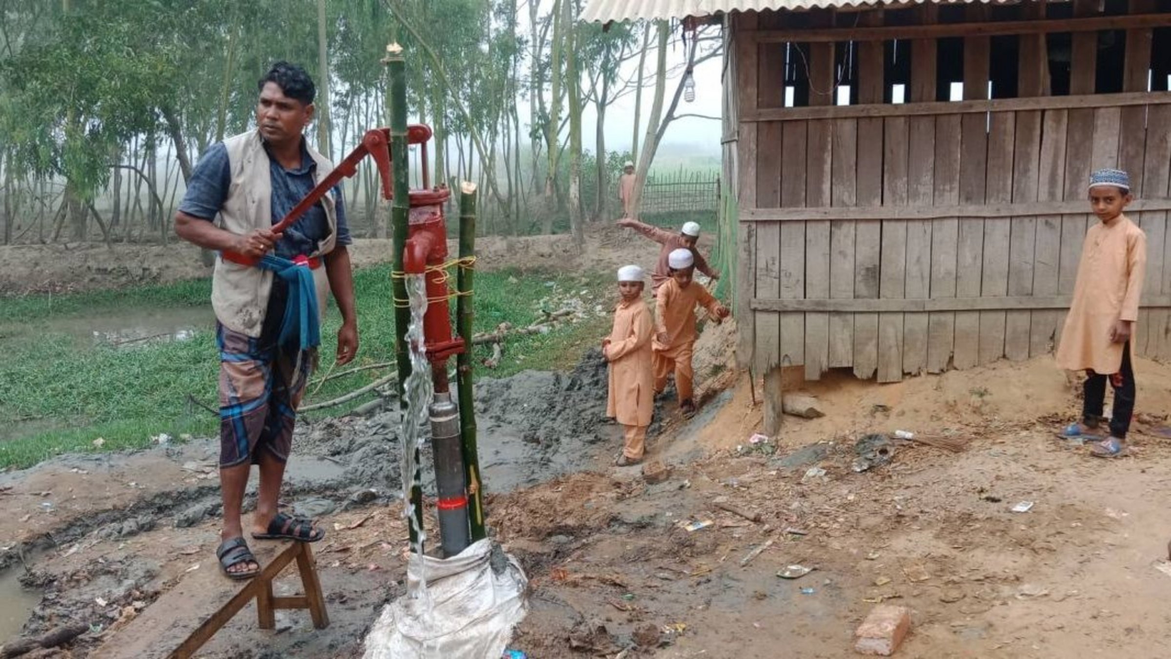 Spenden Bangladesch: Brunnenbau in Pekua