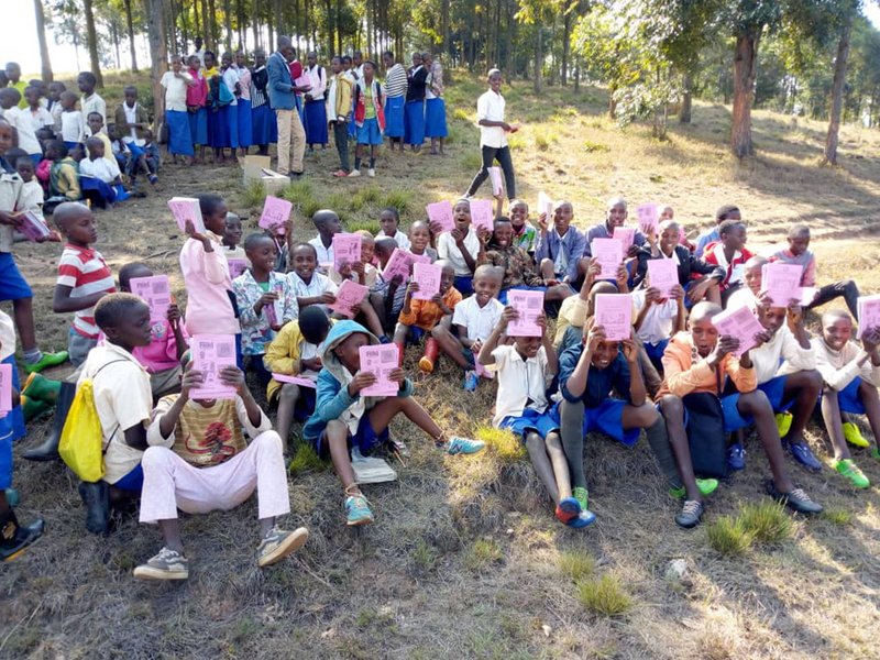 Kongo: Die Kinder können endlich wieder zur Schule
