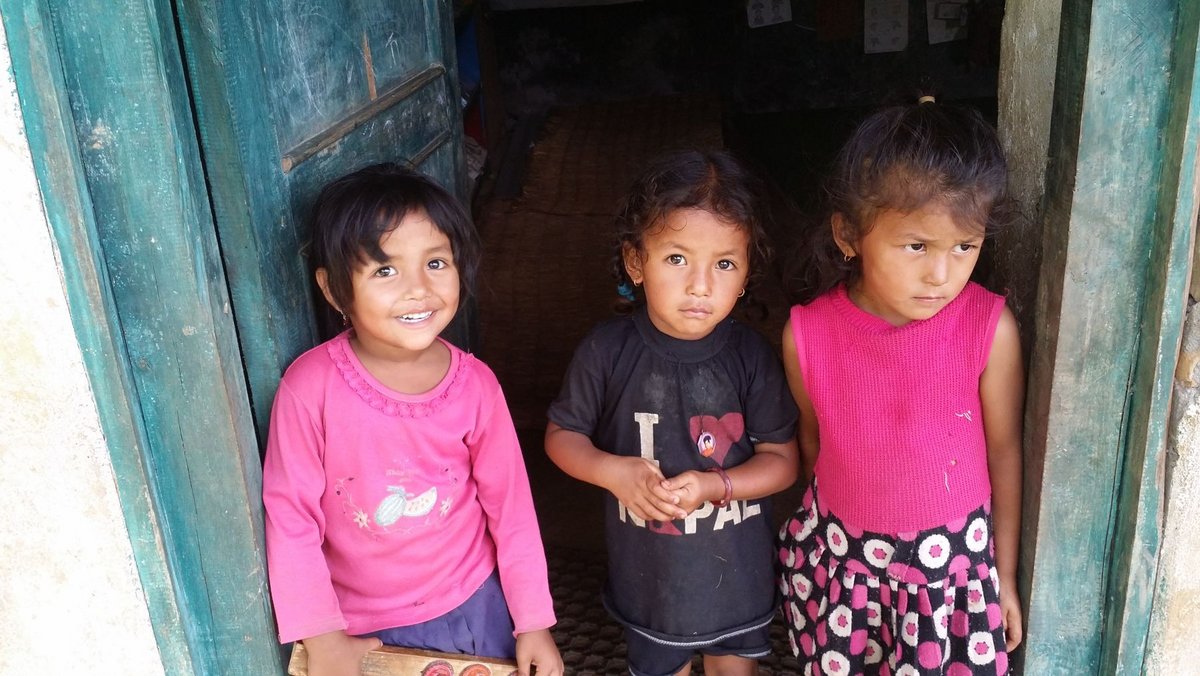 3 nepalesische Mädchen