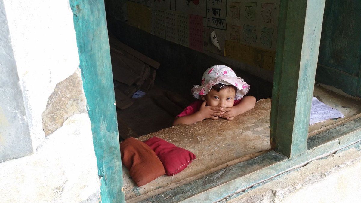 Kind in nepalesischer Schule