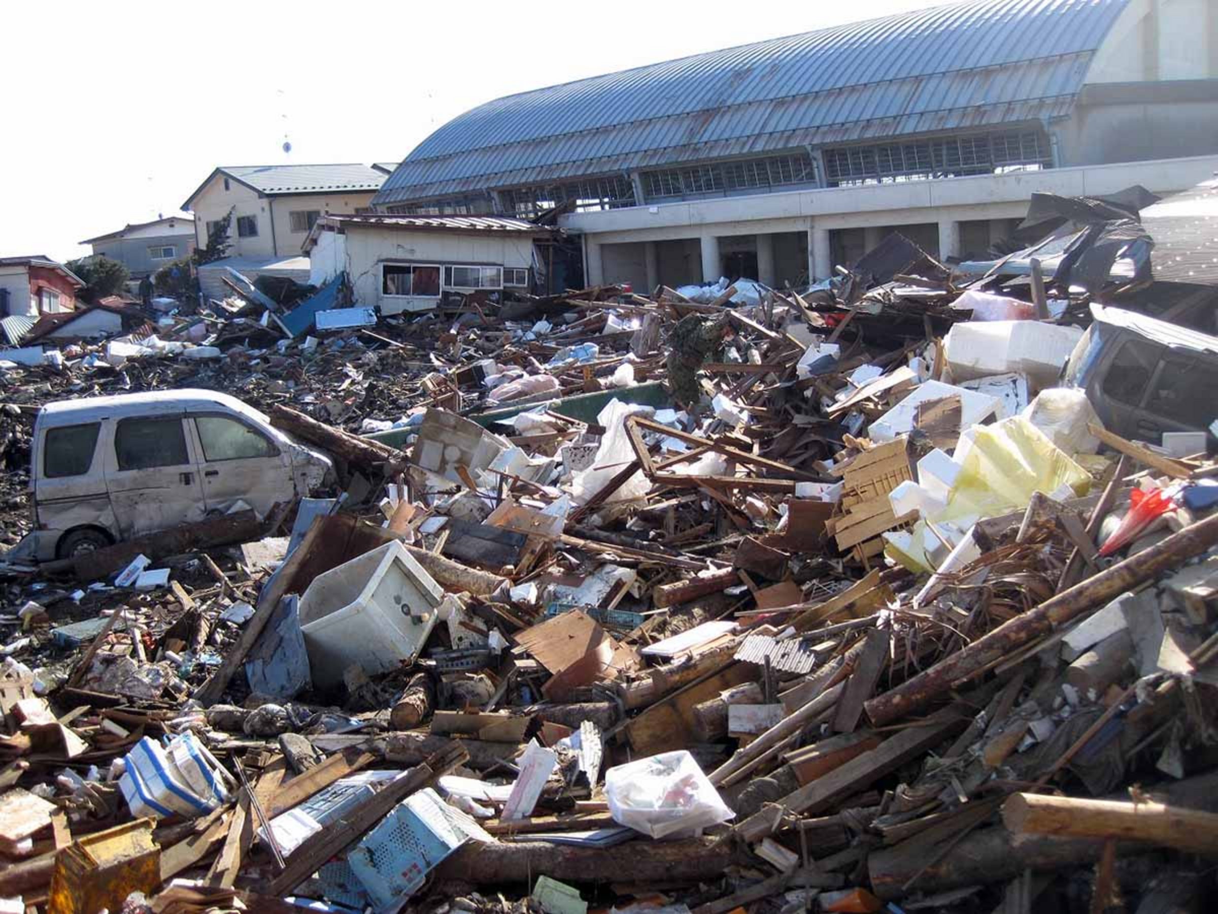 Schutt und Trümmer nach dem Tsunami 2011 in Japan
