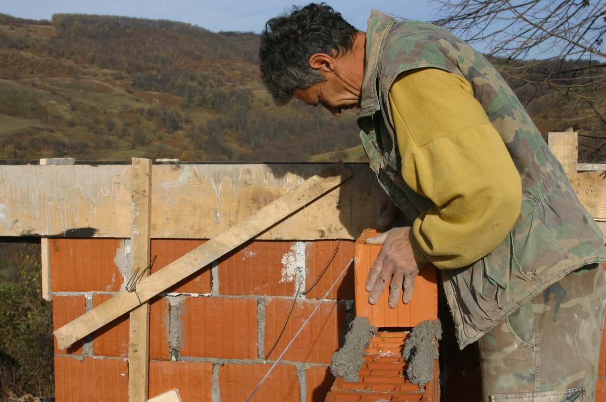 Spenden Südosteuropa: Wiederaufbau nach den Konflikten in den 90ern