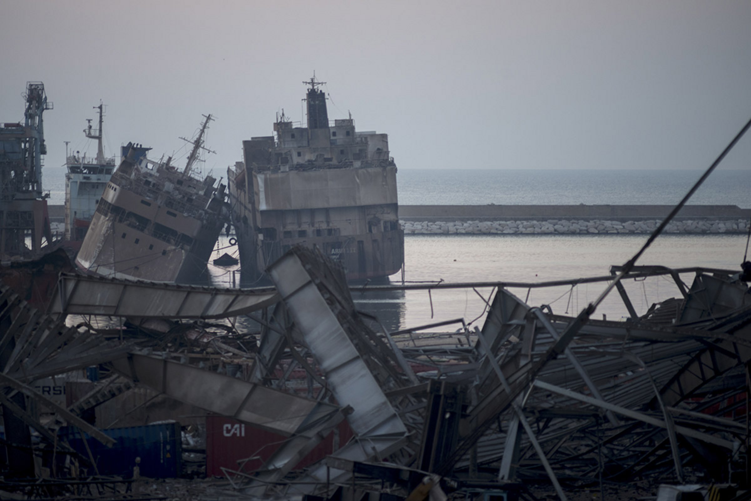 Der zerstörte Hafen in Beirut nach der Explosion