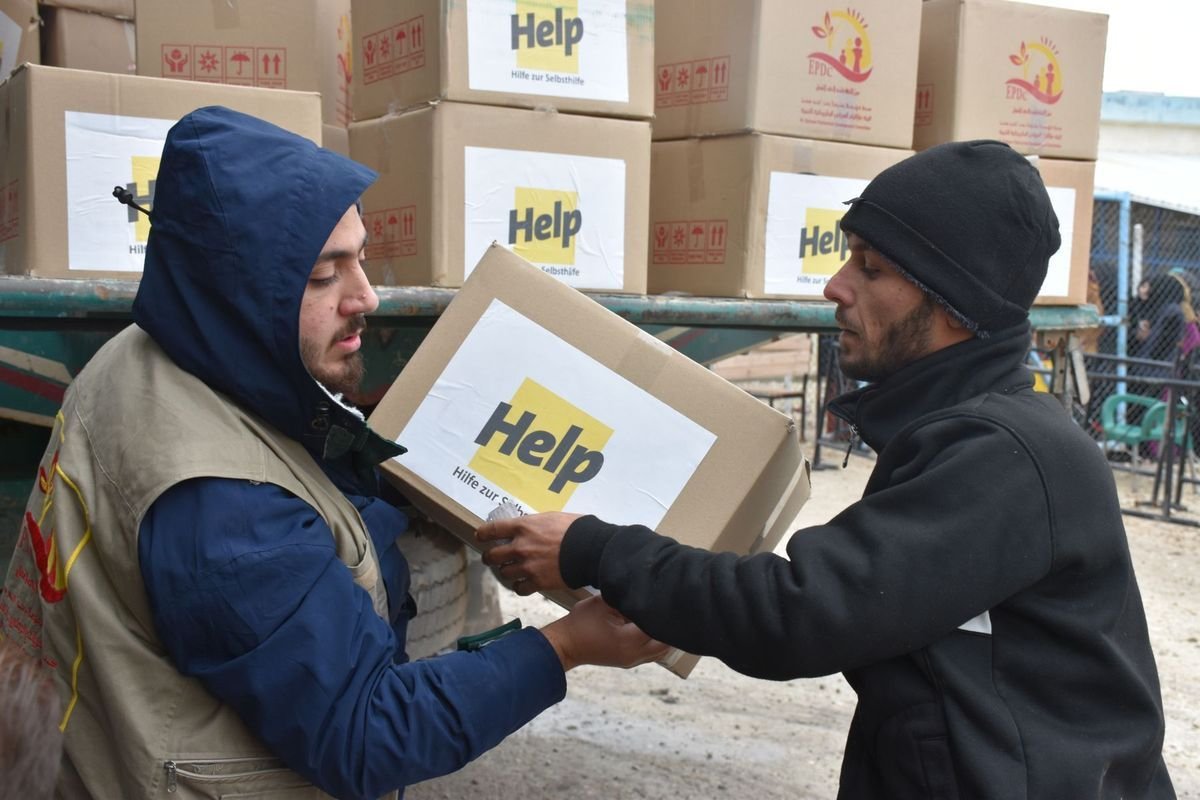 Help verteilt Hygienepakete in Syrien