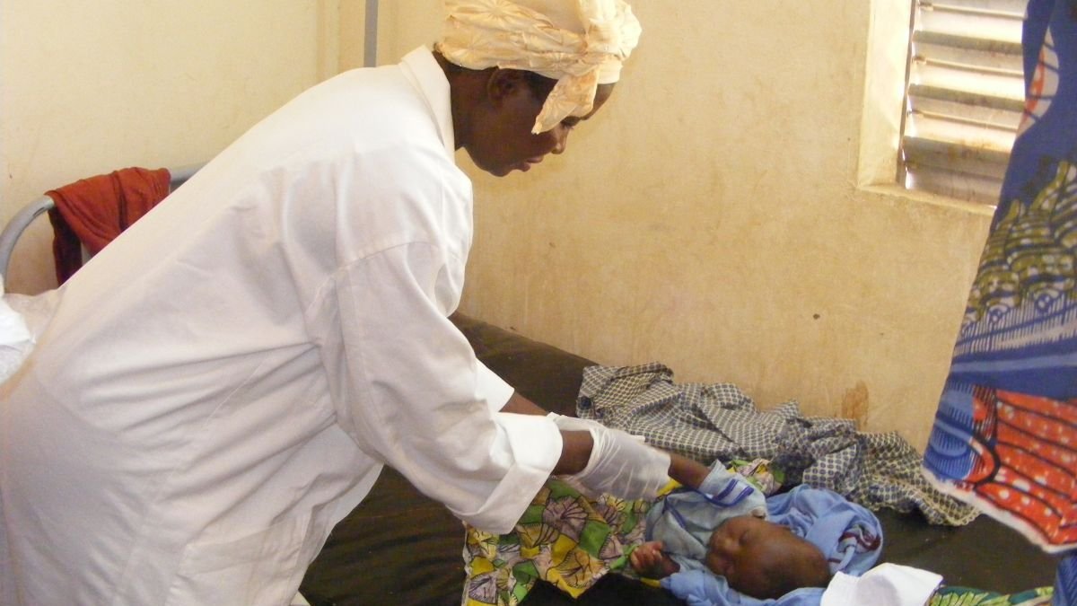 Kampf gegen Kindersterblichkeit in Burkina Faso