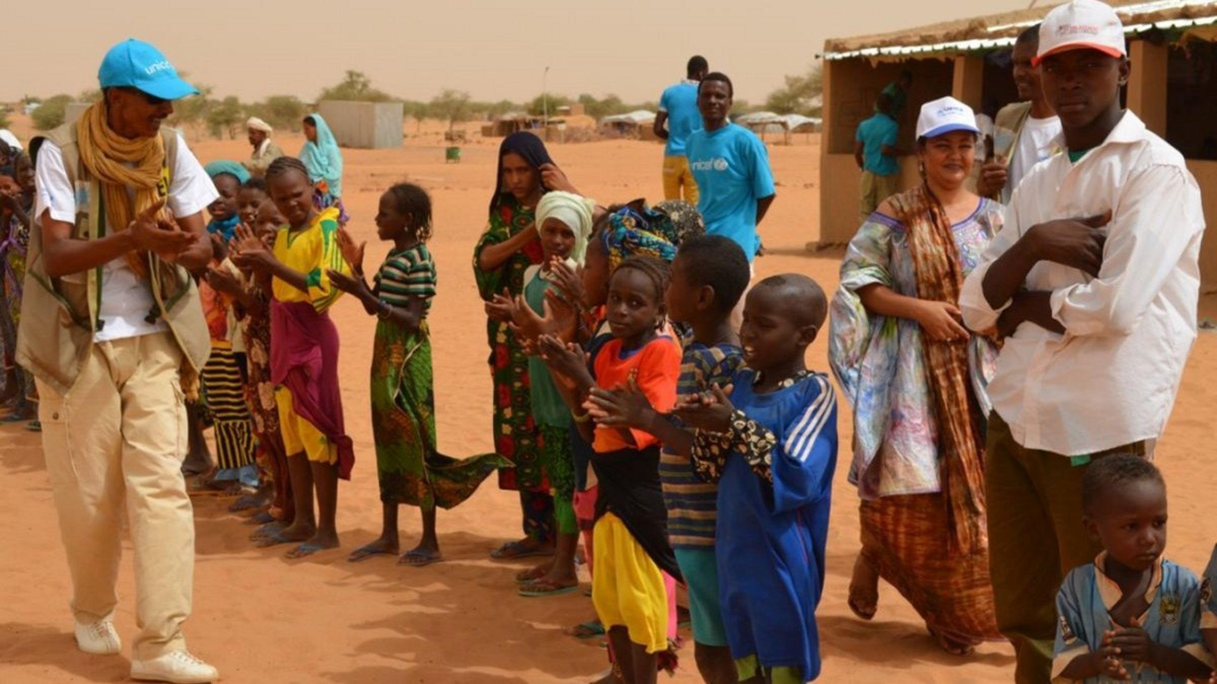 [Translate to English:] Flüchtlinge in Niger werden psychosozial betreut