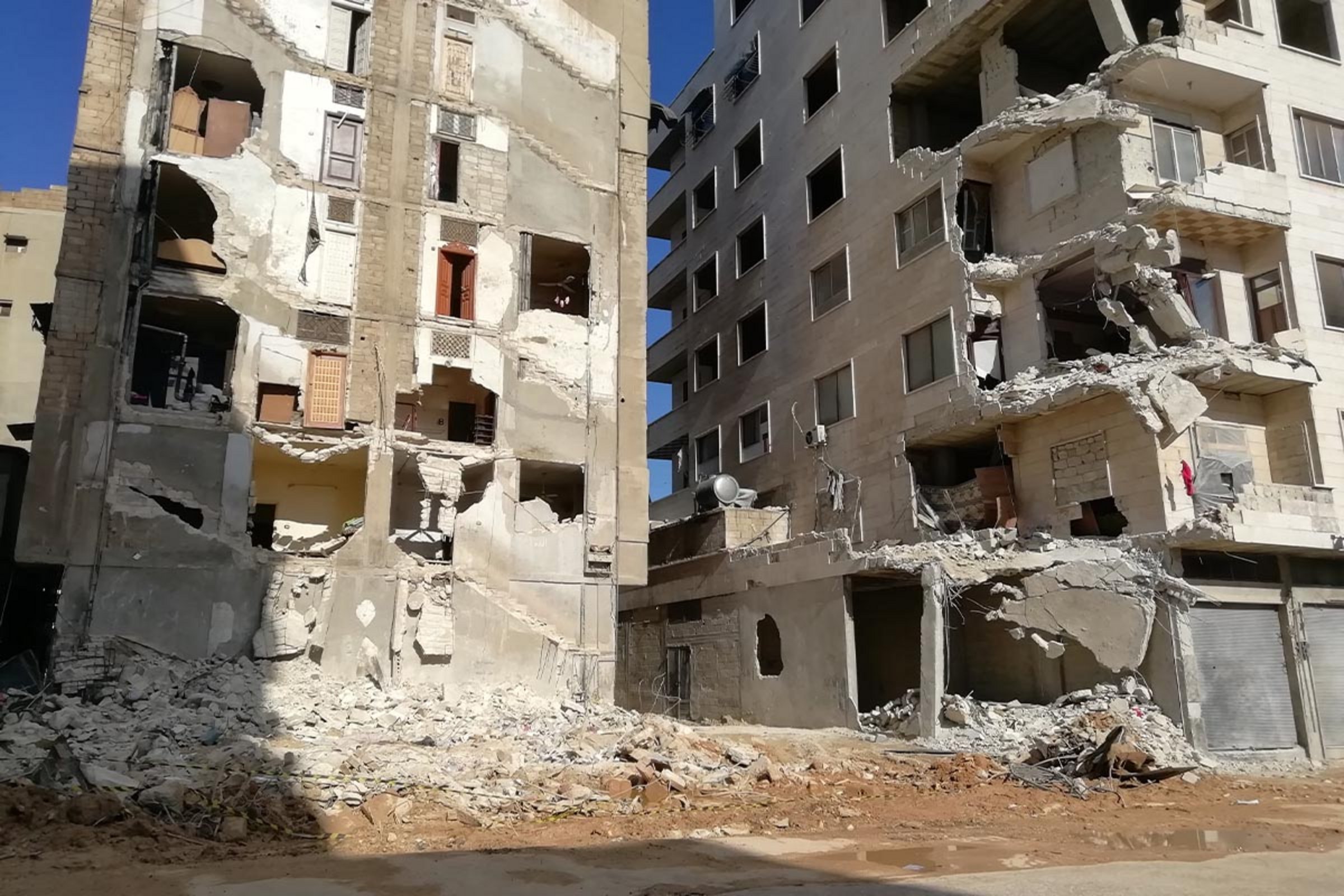 Wohnhäuser nach Erdbeben in der syrischen Provinz Hama