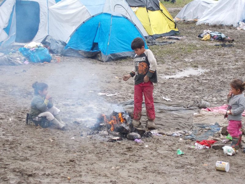 Kinder im Fluechtlingslager Idomeni Griechenland