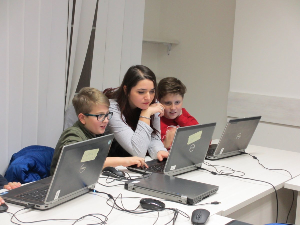Computerkurse für Kinder im Kosovo
