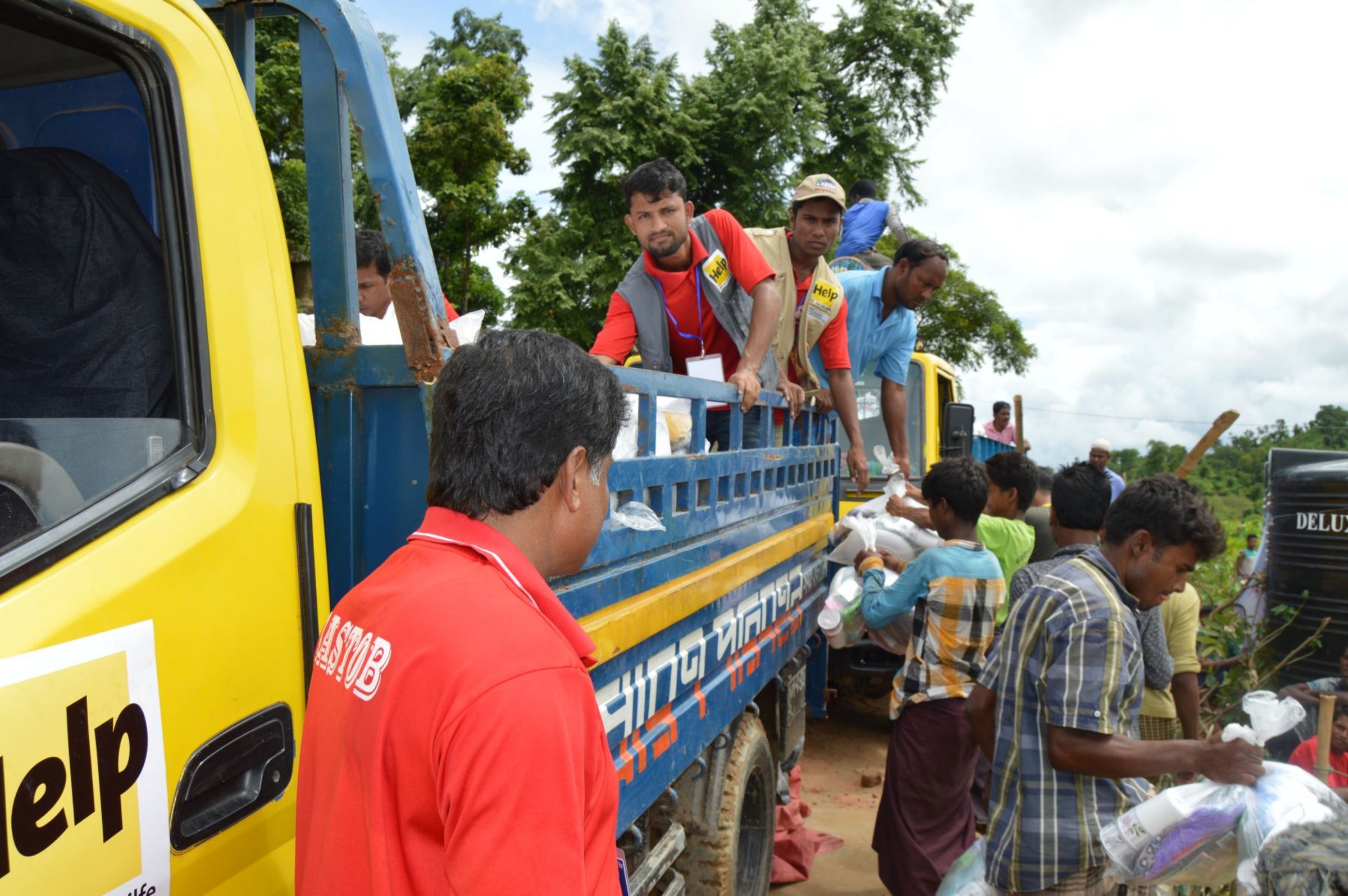 Hilfsgüterverteilung für Rohingya in Bangladesch