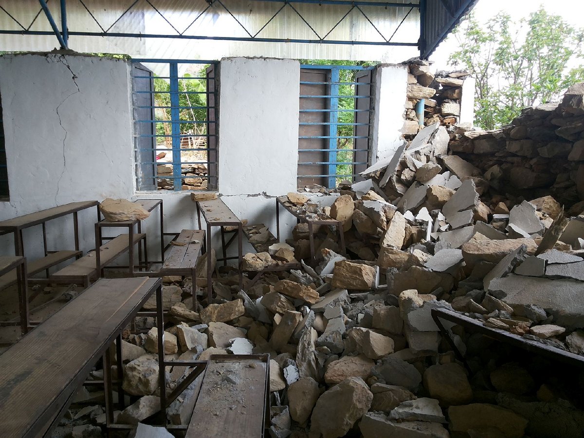 Zerstörte Schule in Nepal